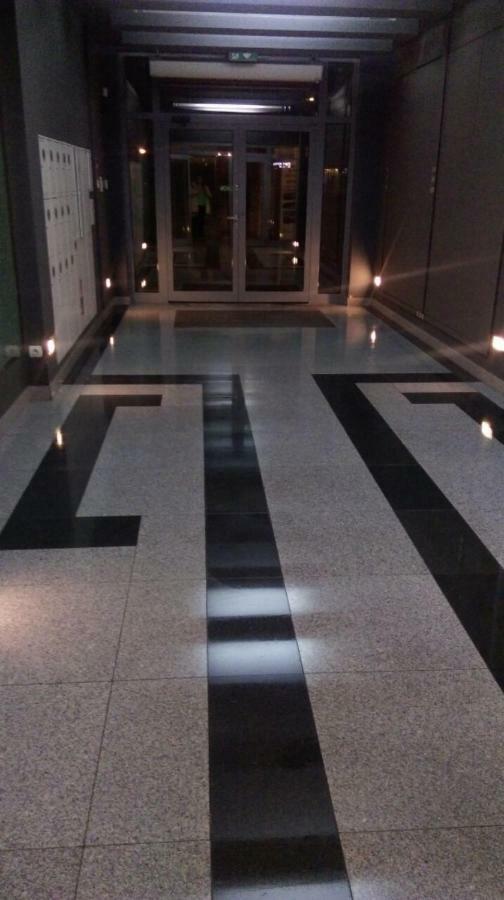 Vabank Apartamenty W Centrum Zielona Góra Exterior foto